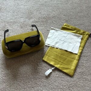 Gucci GG0318S 005 Women's Black Square Sunglasses Shades 51/15/140